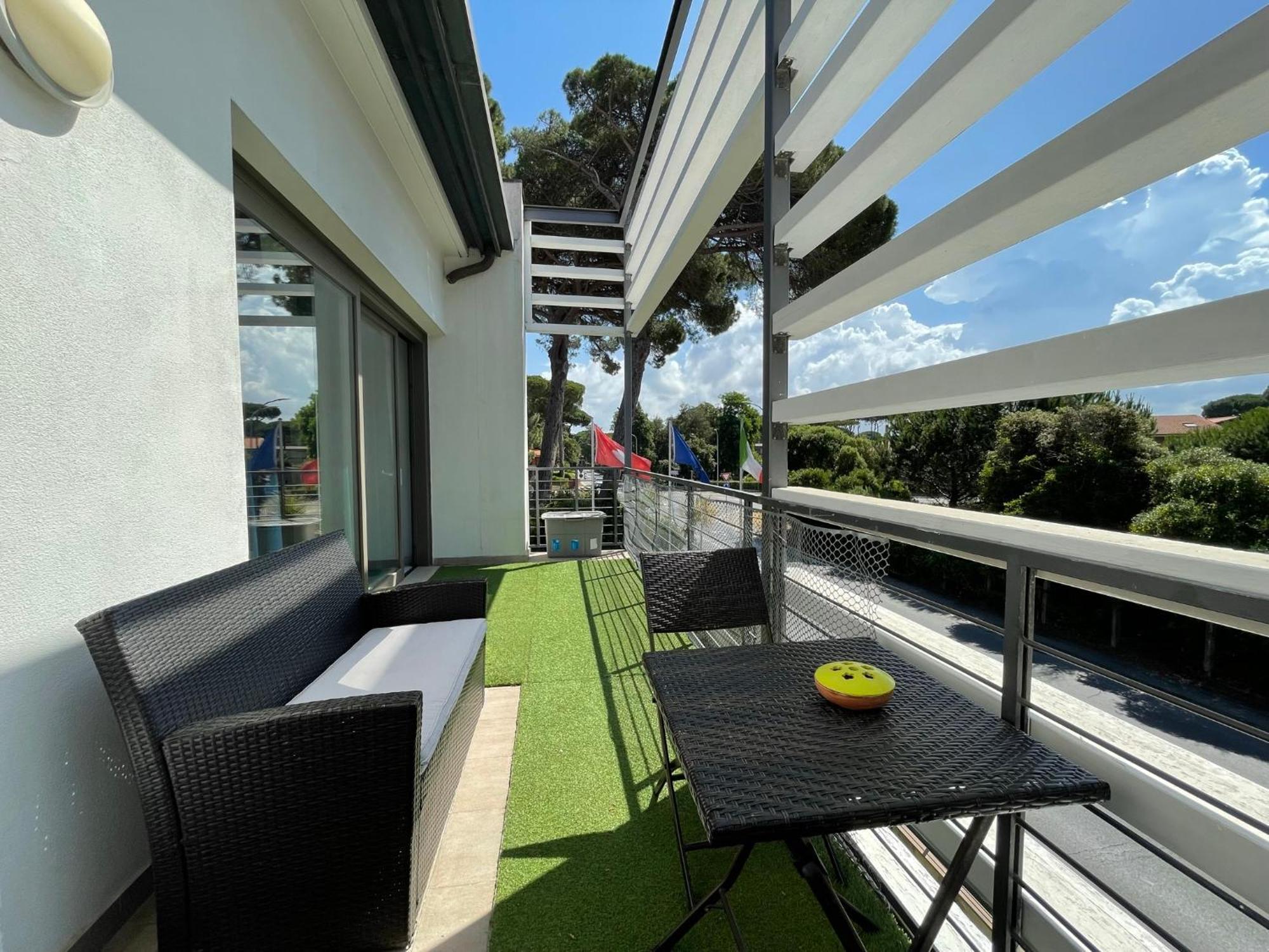 Pisa Beach Park Aparthotel Tirrenia Εξωτερικό φωτογραφία